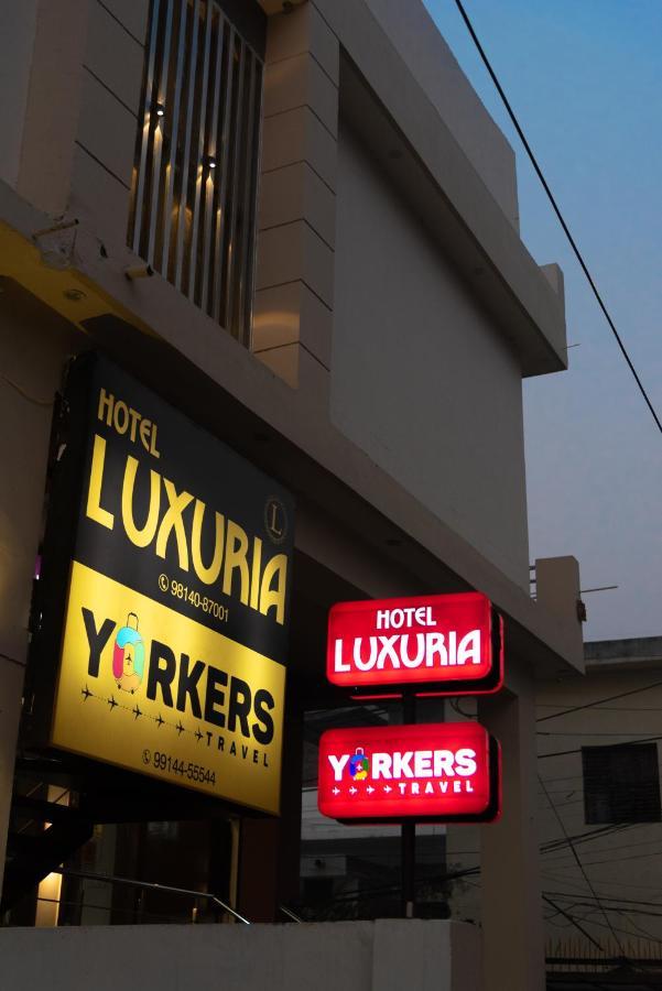 Hotel Luxuria Λουντιάνα Εξωτερικό φωτογραφία