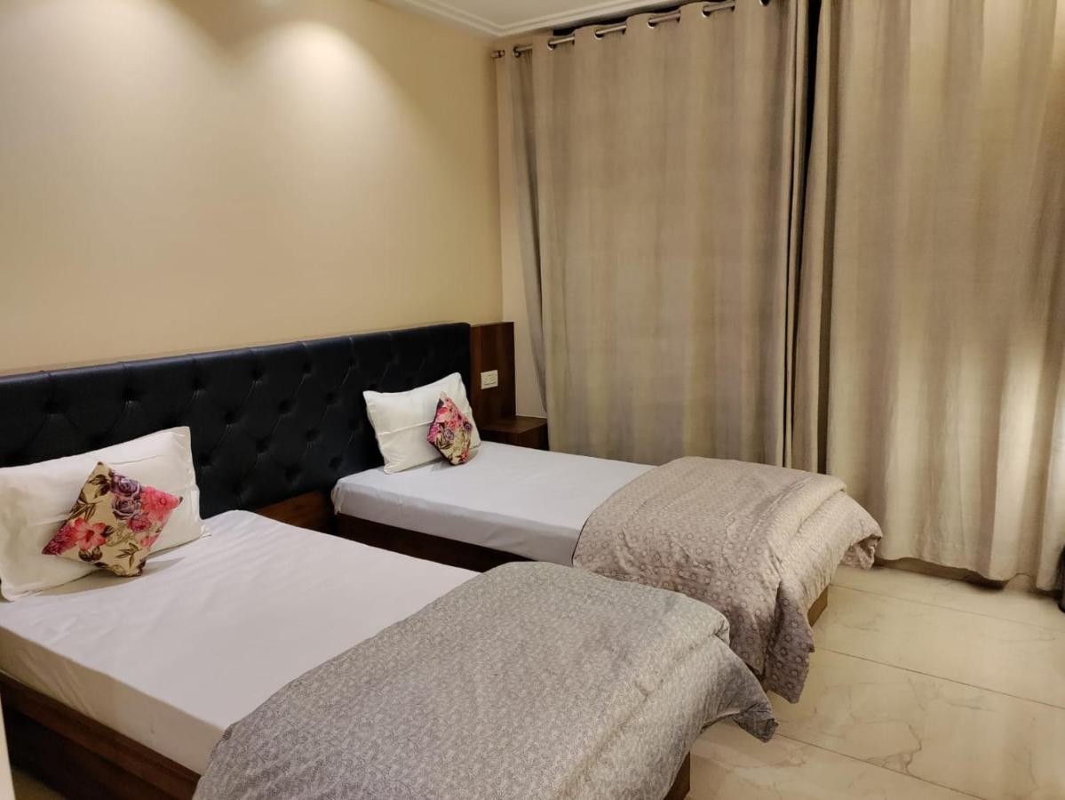 Hotel Luxuria Λουντιάνα Εξωτερικό φωτογραφία
