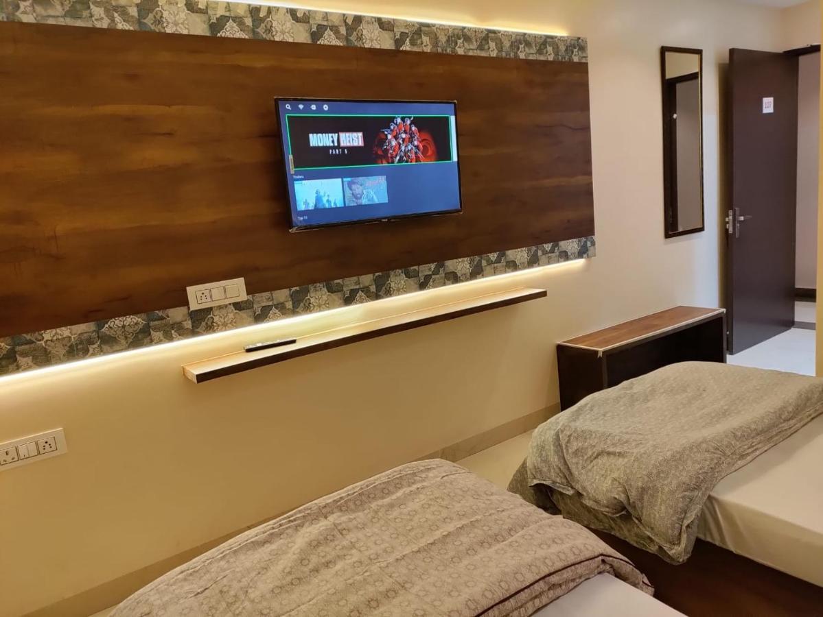 Hotel Luxuria Λουντιάνα Εξωτερικό φωτογραφία