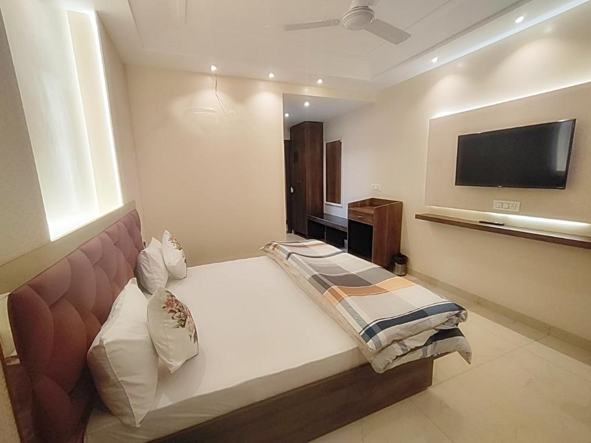 Hotel Luxuria Λουντιάνα Εξωτερικό φωτογραφία