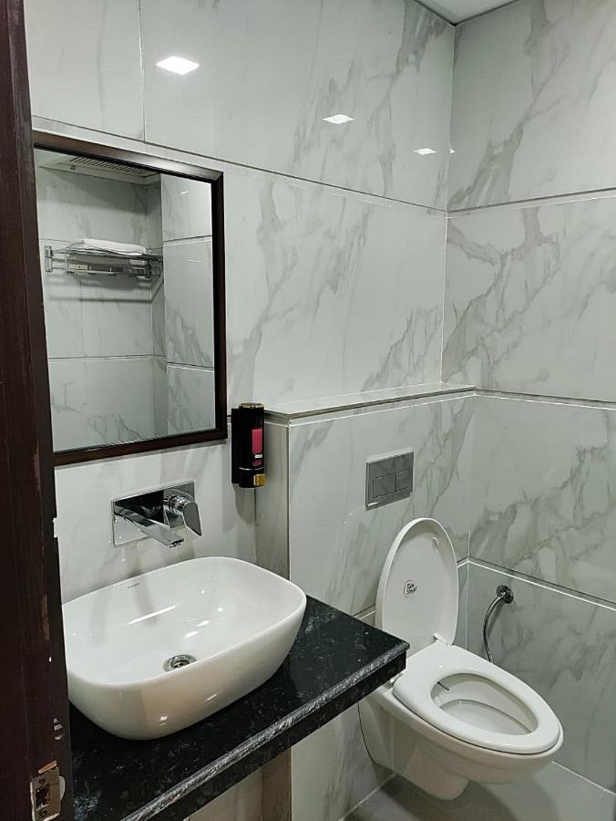 Hotel Luxuria Λουντιάνα Εξωτερικό φωτογραφία