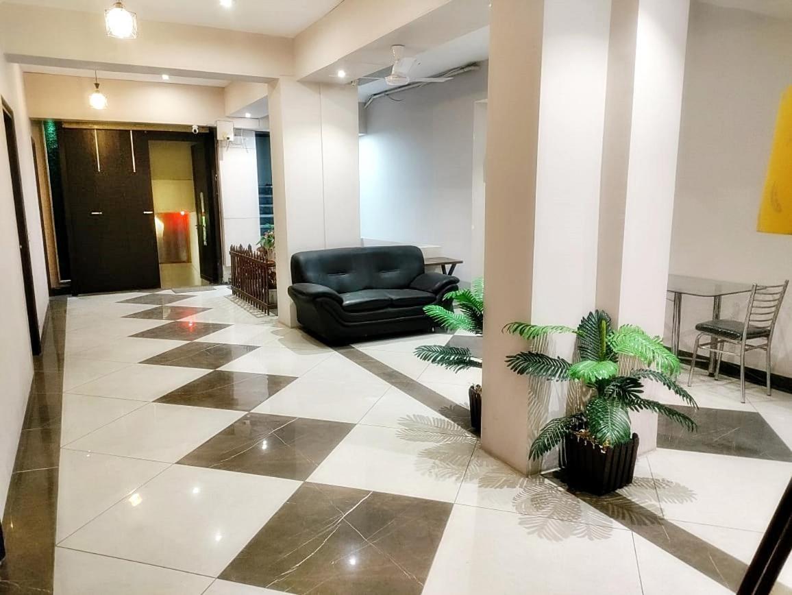 Hotel Luxuria Λουντιάνα Εξωτερικό φωτογραφία