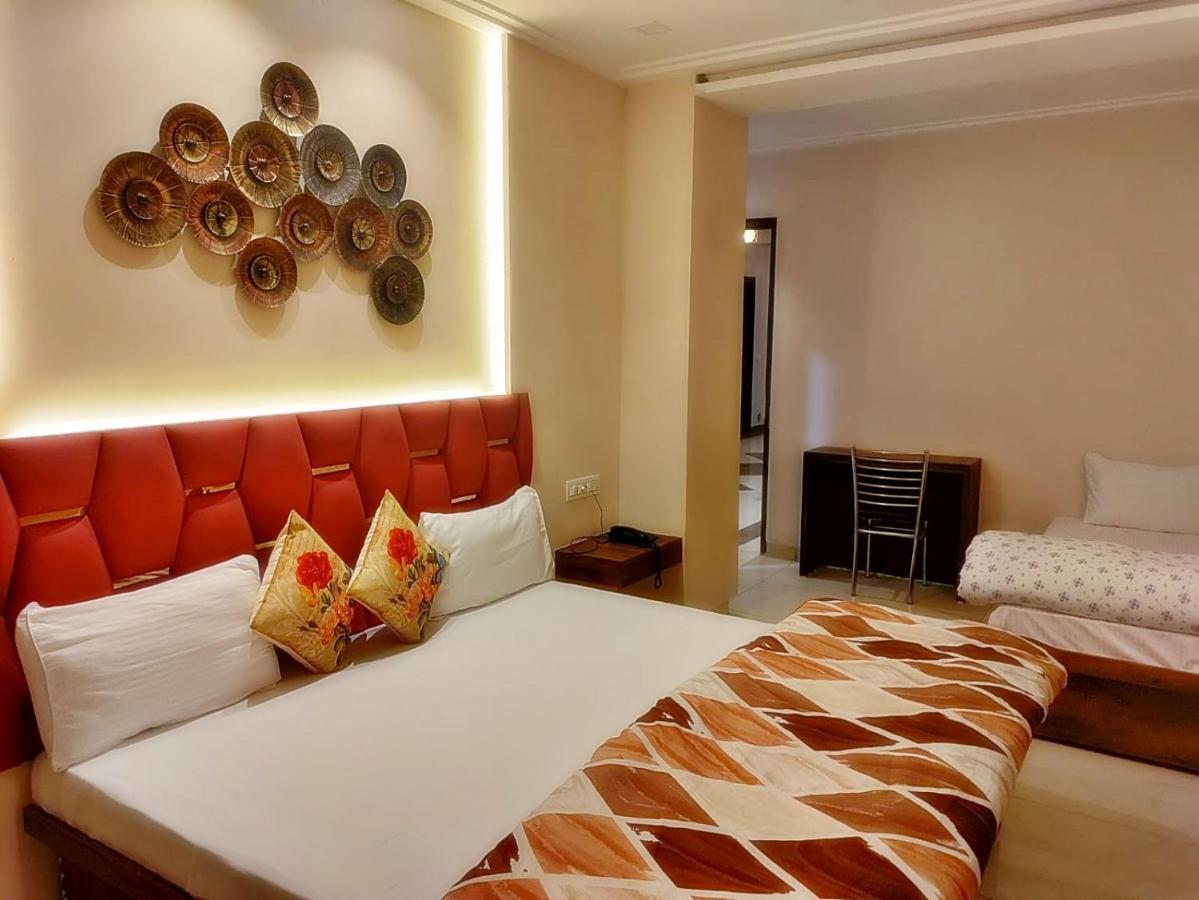Hotel Luxuria Λουντιάνα Εξωτερικό φωτογραφία