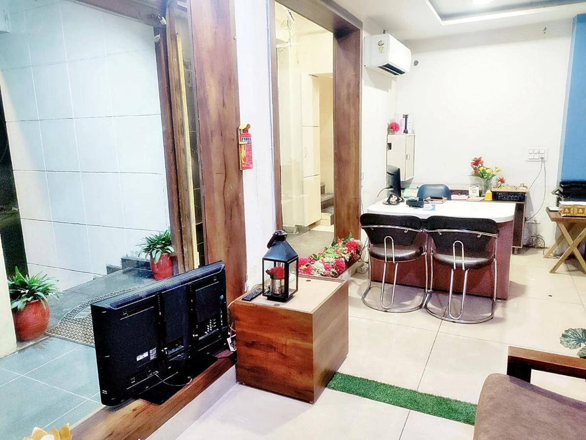 Hotel Luxuria Λουντιάνα Εξωτερικό φωτογραφία