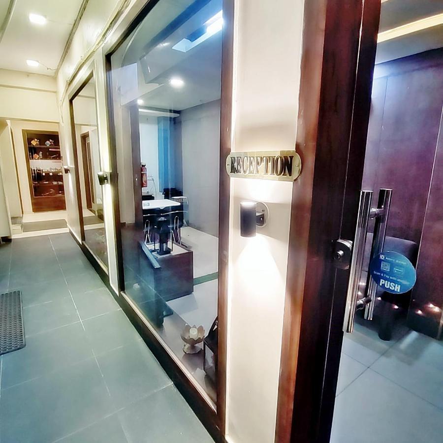 Hotel Luxuria Λουντιάνα Εξωτερικό φωτογραφία